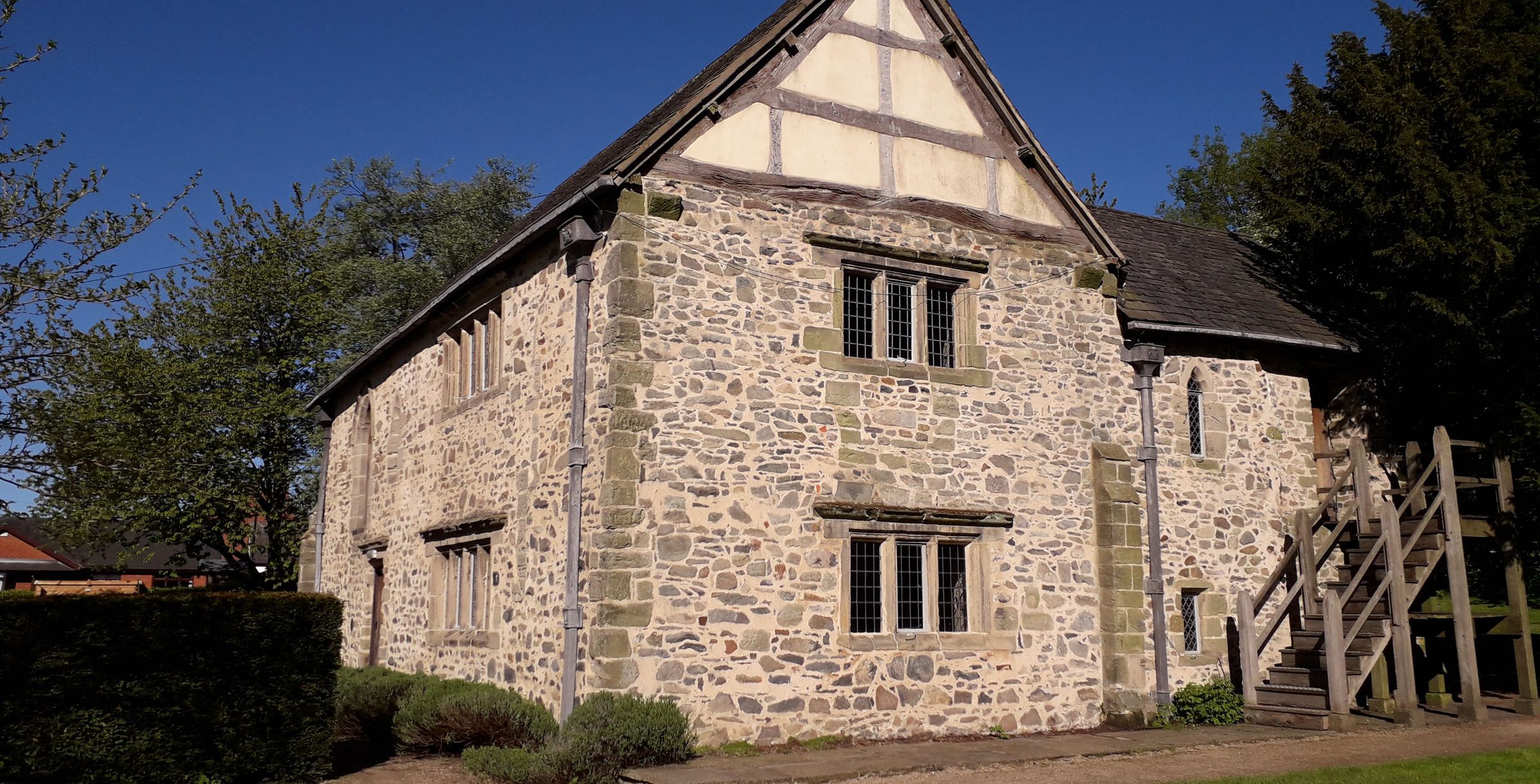 The Modernised Corner Of The House In Sunshine Aspect Ratio 785 400